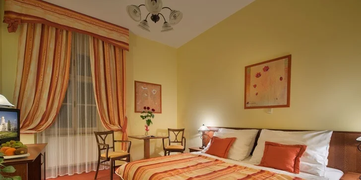 Romantický pobyt pro dva hned pod zámkem Hluboká: snídaně, skvělé menu i wellness