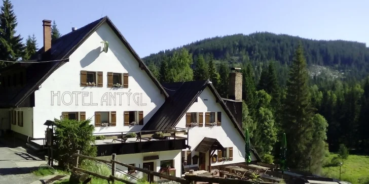 Ubytování v srdci Šumavy vč. polopenze pro milovníky turistiky i běžkování