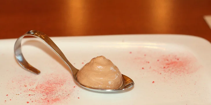 Luxus na talíři: 11 chodů sestavených šéfkuchařem s praxí z michelinské restaurace