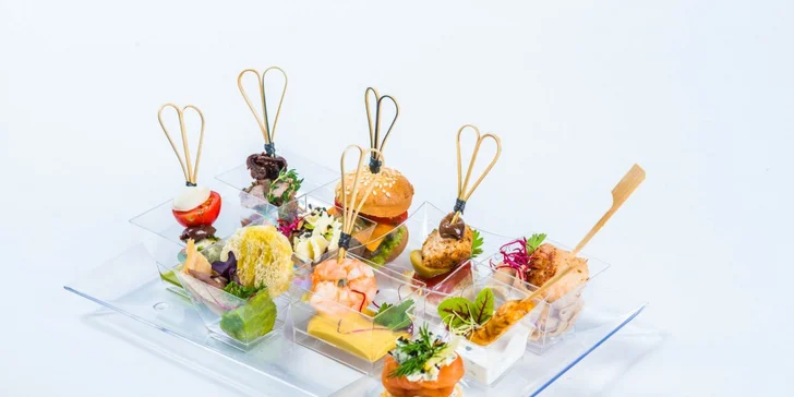 Exkluzivní pohoštění na vaši párty: 700 nebo 2050 g gastronomických dobrot