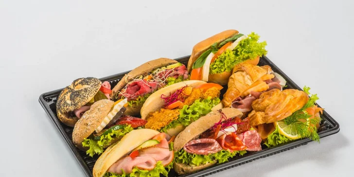 Exkluzivní pohoštění na vaši párty: 700 nebo 2050 g gastronomických dobrot