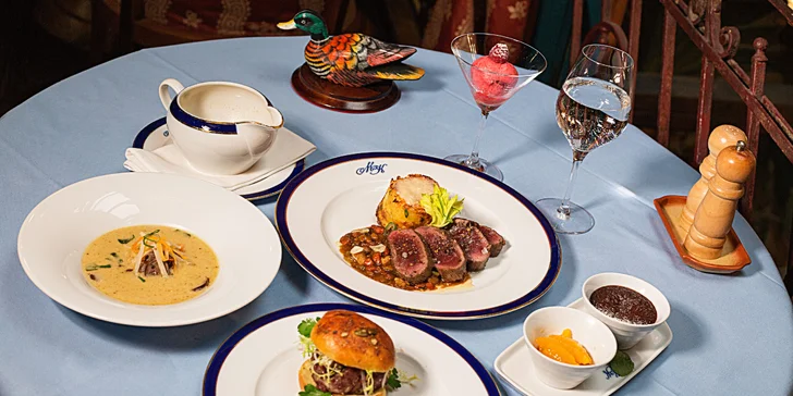5chodové menu U Modré kachničky s daňčím tartarem i kančím hřbetem