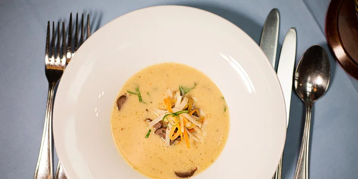 5chodové menu U Modré kachničky s daňčím tartarem i kančím hřbetem