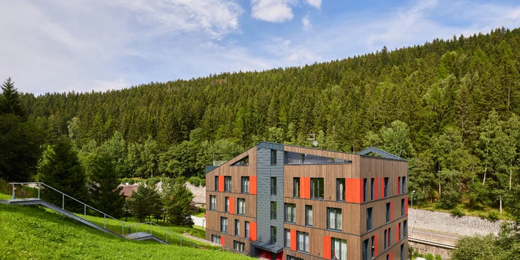 Apartmány nabízí i dostatek úložných prostor a zvukovou izolaci, kterou oceníte hlavně při pobytu s dětmi.