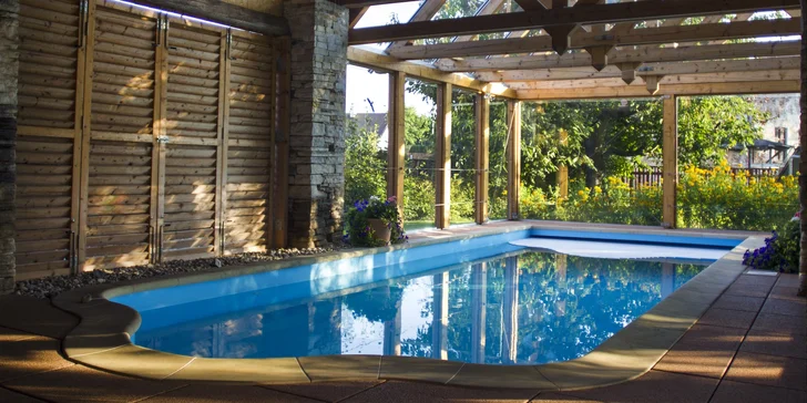 V cene máte neobmedzené využitie sauny a jacuzzi.