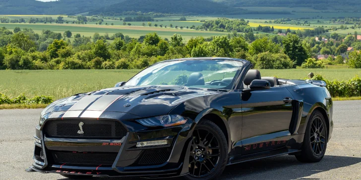 Ford Mustang Cabrio si užijete díky Power car studiu. 