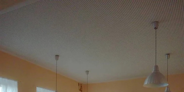 Menu plné ruských a ukrajinských specialit: pelmeně, pěrohy, vareniky a další
