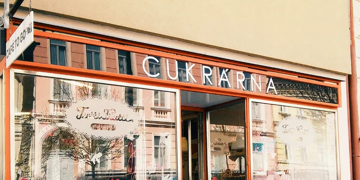 Zastavení, které vás potěší: káva dle výběru a slaďoučká bezlepková makronka