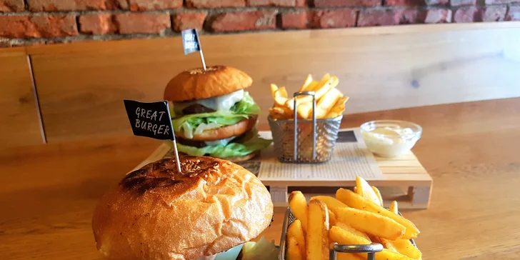 Burgery inspirované filmem Pulp Fiction: Čtvrtlibrák nebo Le Bic Mac