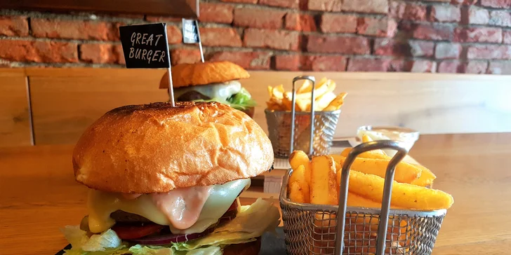 Burgery inspirované filmem Pulp Fiction: Čtvrtlibrák nebo Le Bic Mac