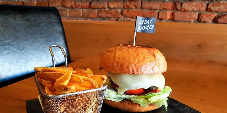 Burgery inspirované filmem Pulp Fiction: Čtvrtlibrák nebo Le Bic Mac