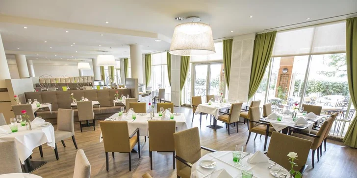 2 nebo 3 noci ve vídeňském hotelu Hilton Vienna South se snídaní a saunou
