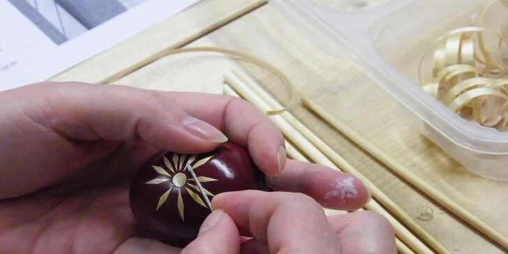 Naučte se dělat kraslice zdobené slámou: 4hodinový kurz hanácké kraslice