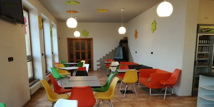 Vypusťte děti do labyrintu: Vstup do dětské herny s 5 patry prolézaček