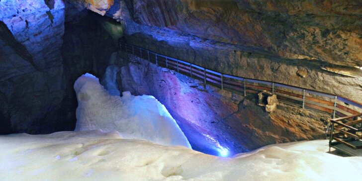 Celodenní výlet do rakouského Dachsteinu – vyhlídka Pět prstů i Mamutí jeskyně