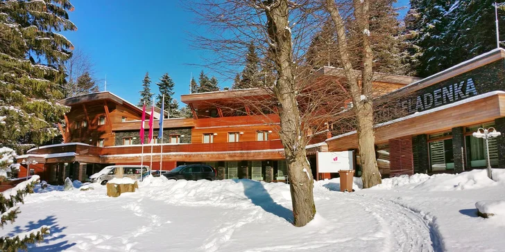 Zimní pohádka: skvělé wellness a polopenze v beskydském hotelu Čeladenka
