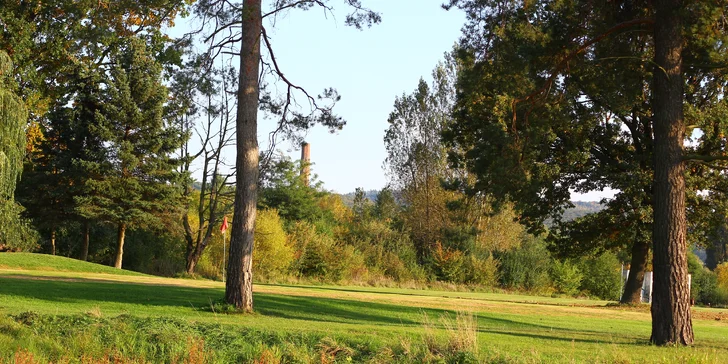 Objevte svět golfu: tréninky pro nováčky s teorií, nácvikem hry i občerstvením