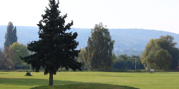 Objevte svět golfu: tréninky pro nováčky s teorií, nácvikem hry i občerstvením