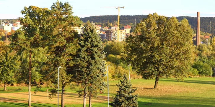 Objevte svět golfu: tréninky pro nováčky s teorií, nácvikem hry i občerstvením