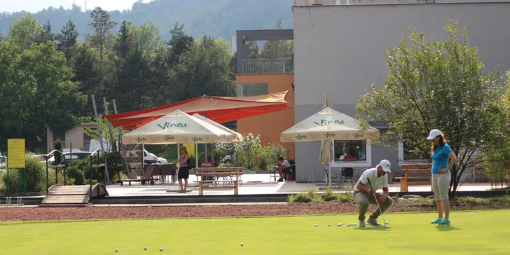 Objevte svět golfu: tréninky pro nováčky s teorií, nácvikem hry i občerstvením