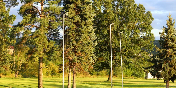 Objevte svět golfu: tréninky pro nováčky s teorií, nácvikem hry i občerstvením