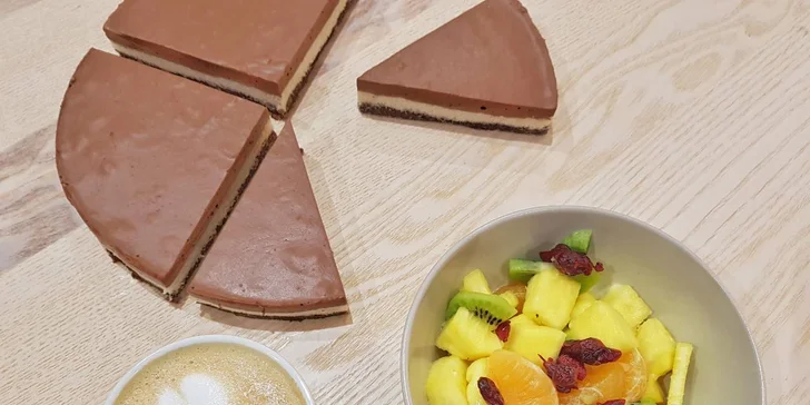 Dobroty plné vitamínů ve Zrawomlsu v Galerii Šantovka: obědové menu i dezert