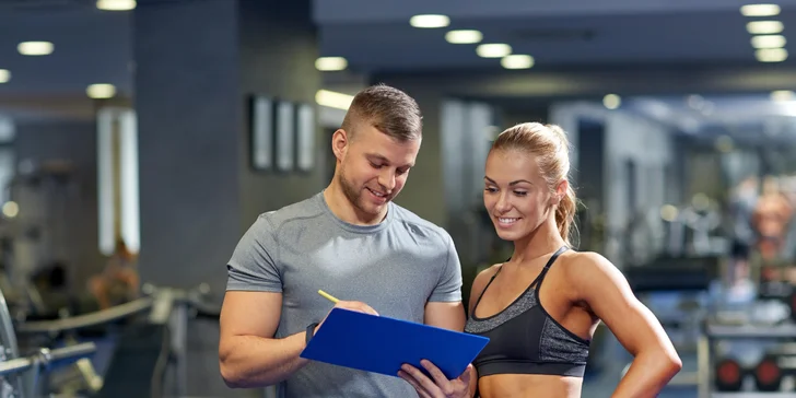 Měsíční cvičební program s osobním trenérem a relaxací v Avalon Fitness