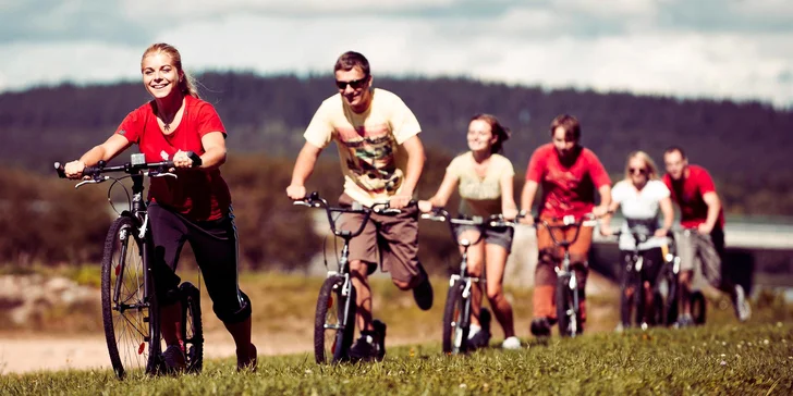 Lipenskem na kolečkách: zapůjčení sportovní koloběžky Kickbike na 5 hodin