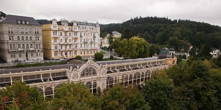 Wellness pobyt s polopenzí v Mariánských Lázních s výhledem na kolonádu