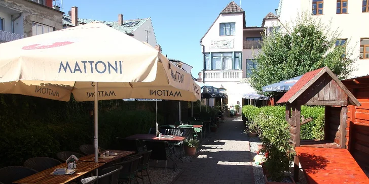 Jedna nebo dvě pizzy dle výběru v restaurantu Plaudit