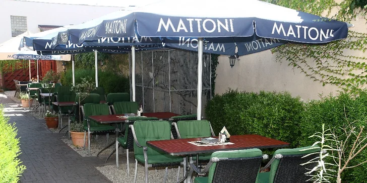 Jedna nebo dvě pizzy dle výběru v restaurantu Plaudit