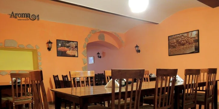 Indické menu pro dvě osoby s výběrem chodů: masové, sýrové i vege pokrmy