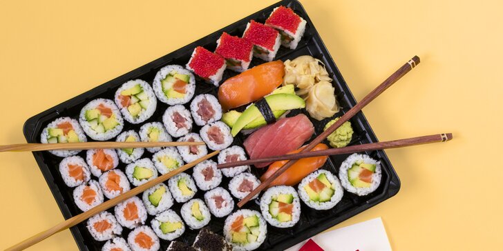 Asie do vašeho obýváku nebo kanceláře: rozvoz sushi setů s 18, 44 nebo 88 kusy
