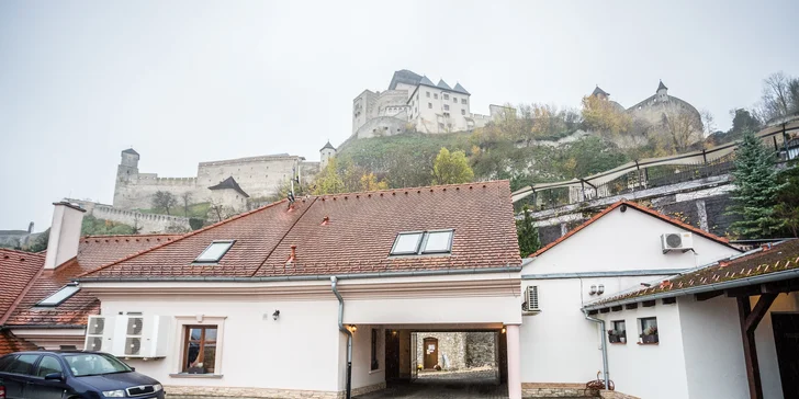 Romantika v historickém Trenčíně: pobyt ve dvou s neomezeným wellness