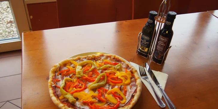 Hodina bowlingu a pizza dle vlastního výběru