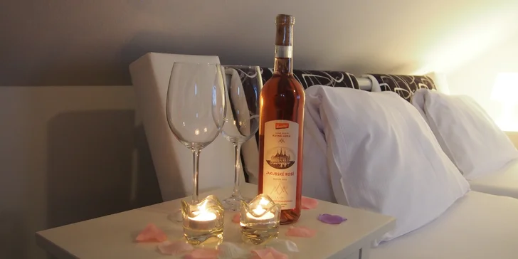 Romantický pobyt s čtyřchodovou večeří na rozhledně Kaňk u Kutné Hory