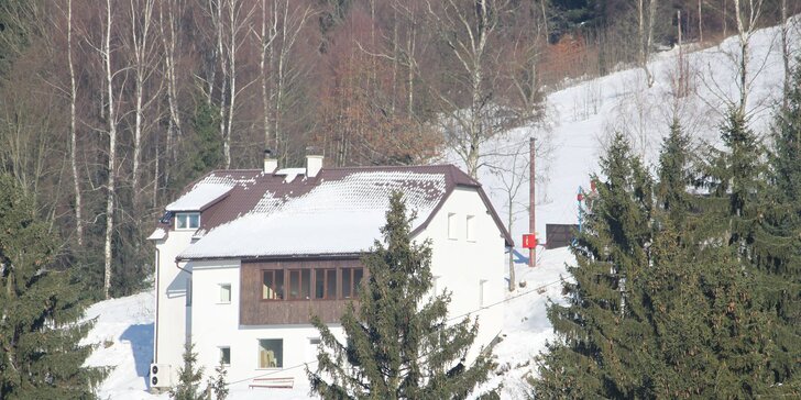 Zimní dovolená přímo na sjezdovce v horské chatě Hubertus