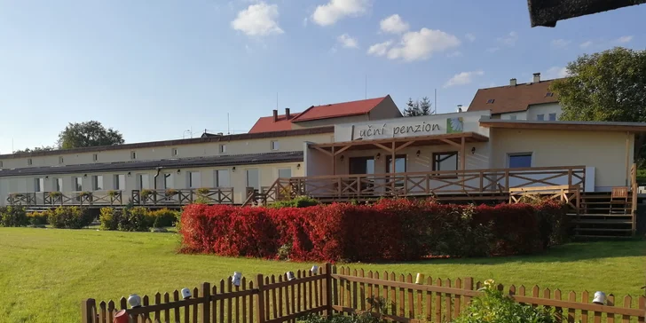 Zahrada a klidné okolí penzionu vám zaručí plnohodnotný odpočinek.
