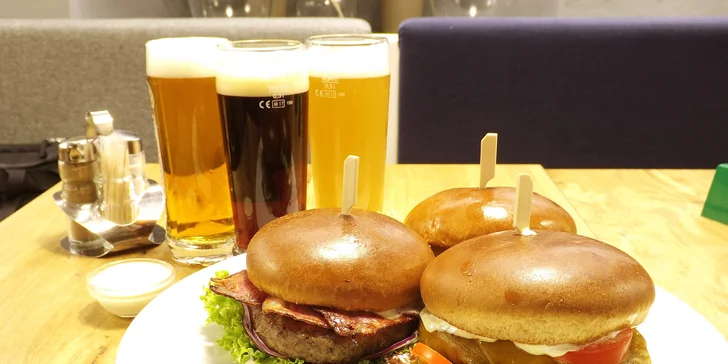Burgerové menu s hovězím Chuck Roll a příp. degustace tří piv pro 1 či 2 osoby