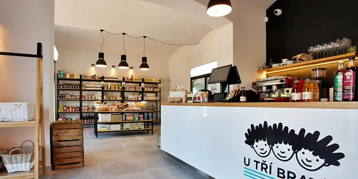 Mama blogerka testuje: káva, čokoláda a něco na zub v rodinném bistru s hernou