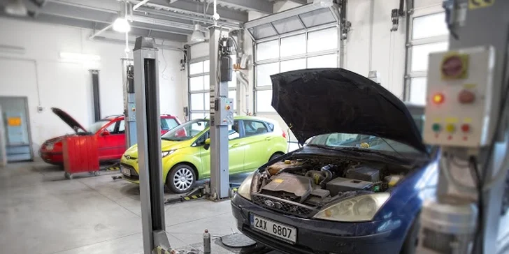 Zimní prohlídka vozu včetně testování autobaterií