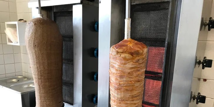 Skvělý kebab dle výběru a nápoje pro 2 osoby