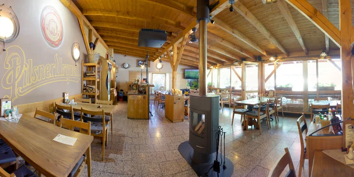 1 nebo 2 hovězí burgery s čedarem, vajíčkem a hranolky v restauraci Plaudit