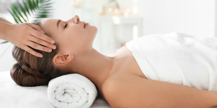 Relaxační kosmetické balíčky pro ženy: čištění ultrazvukem, masáž obličeje i hlavy, peeling i LED terapie