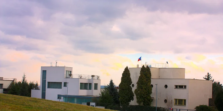 Zábava i poučení: Venkovní šifrovací hra na pražské Hanspaulce