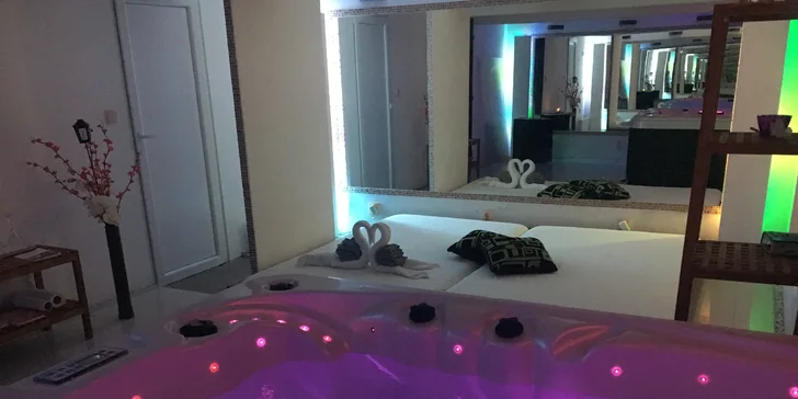 Smyslné chvilky pro pár: tantra masáž pro páry i privátní vířivka