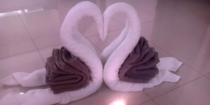 Smyslné chvilky pro dva: tantra masáž pro páry i privátní vířivka