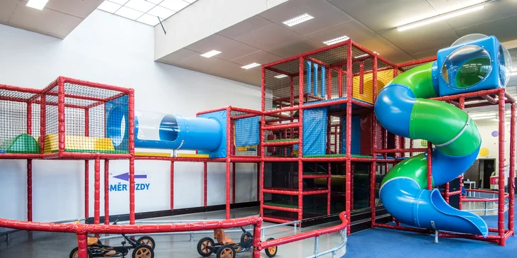 Jde se řádit: Celodenní dětský vstup do parku Šaškárna s prima atrakcemi