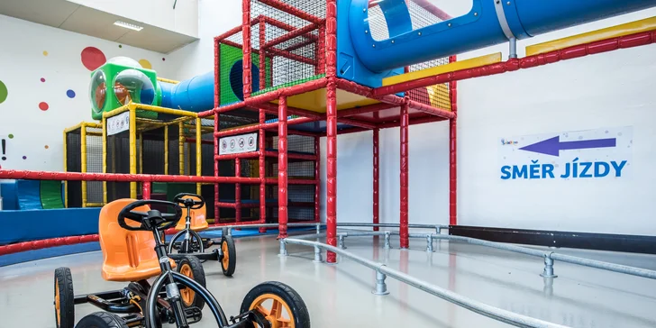 Jde se řádit: Celodenní dětský vstup do parku Šaškárna s prima atrakcemi