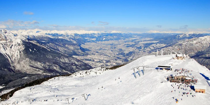 Lyžování v italských Alpách: 50 km sjezdovek a 3* hotel jen 60 m od lanovky